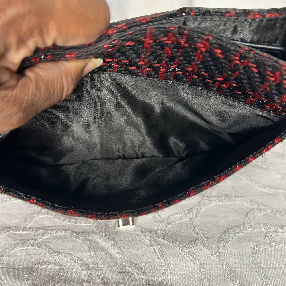 PARADOX LEATHER red and black Chic Tweed/Leather Shoulder Bag with chain strap - Picture 10 of 13